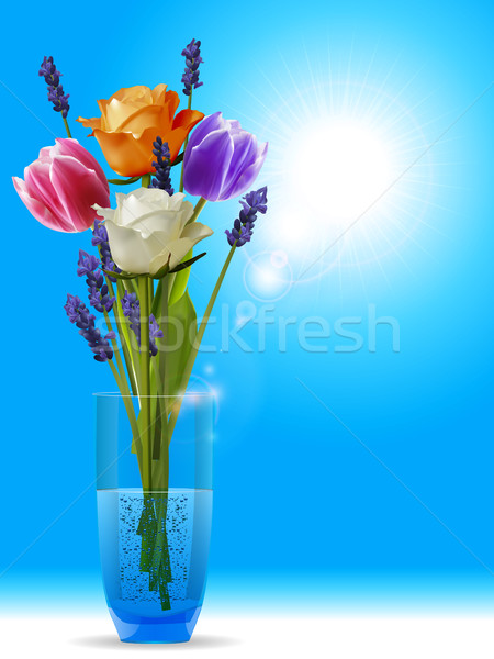 Foto stock: Rosas · tulipas · lavanda · vaso · ensolarado · céu