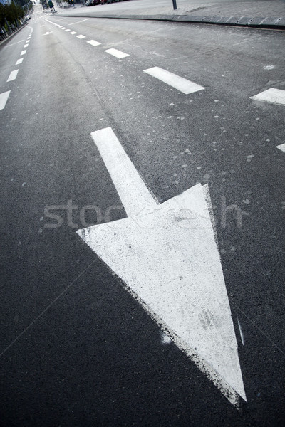 Stockfoto: Hoofdstraat · lege · vroeg · ochtend · auto · weg