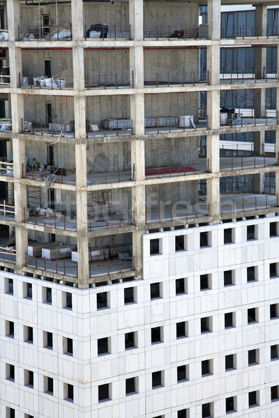 Toren bouw wolkenkrabber gedeeltelijk gedekt Stockfoto © eldadcarin