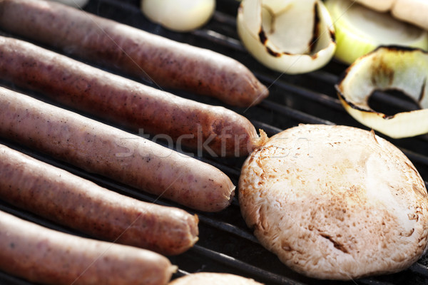 Cogumelo salsichas cebola fatias pronto ao ar livre Foto stock © eldadcarin