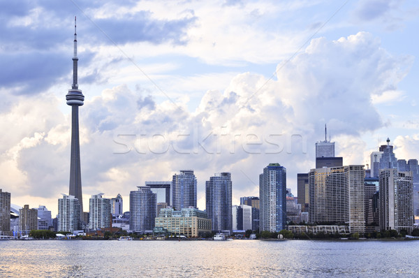 Toronto orizont oraş tarziu dupa amiaza Imagine de stoc © elenaphoto