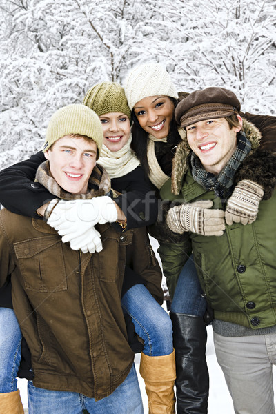 Gruppo amici fuori inverno giovani Foto d'archivio © elenaphoto