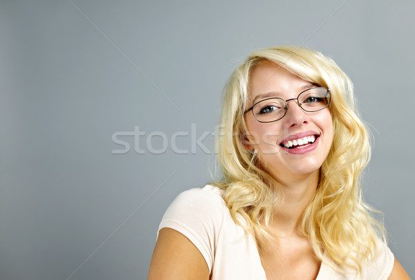 Stockfoto: Glimlachende · vrouw · bril · glimlachend · jonge · vrouw · bril