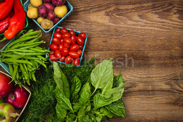 Friss piac gyümölcsök zöldségek gazdák gyümölcs Stock fotó © elenaphoto