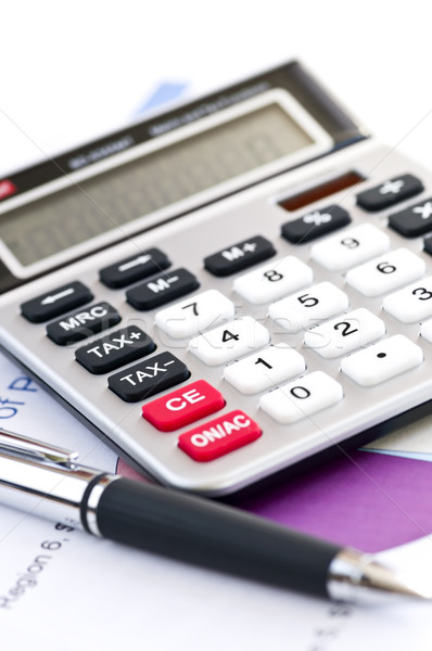 Belasting calculator pen nummers inkomen terugkeren Stockfoto © elenaphoto