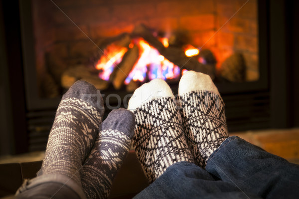 [[stock_photo]]: Pieds · cheminée · laine · chaussettes · confortable · feu