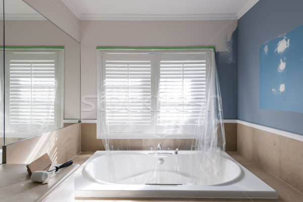Home badkamer woon- groot kuip Stockfoto © elenaphoto
