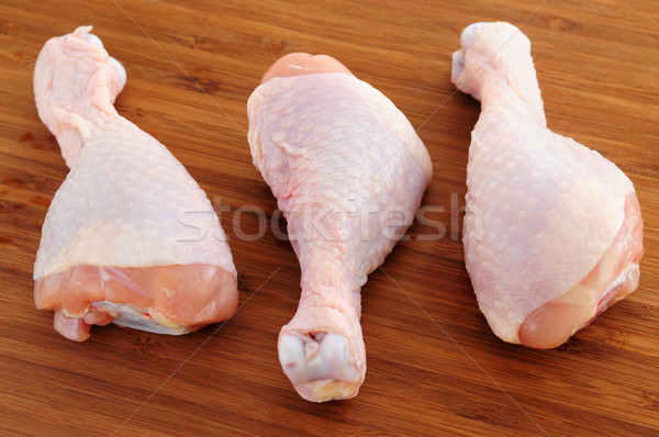 Brut poulet bois planche à découper cuisine oiseaux [[stock_photo]] © elenaphoto