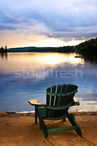 [[stock_photo]]: Chaise · en · bois · coucher · du · soleil · plage · détente · lac · ciel