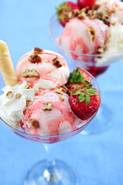 Erdbeere Eis Eisbecher frischen Erdbeeren Essen Stock foto © elenaphoto