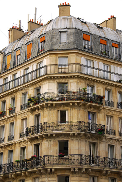 Paris building Stock photo © elenaphoto