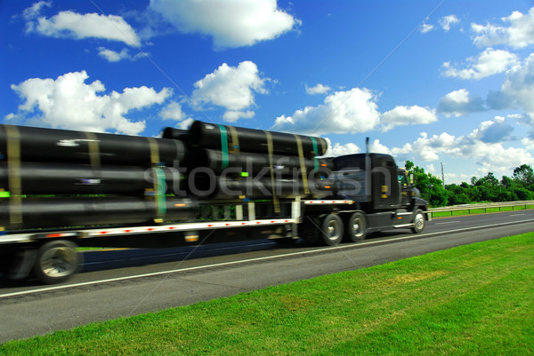 Сток-фото: грузовика · двигаться · дороги · быстро · движущихся · шоссе