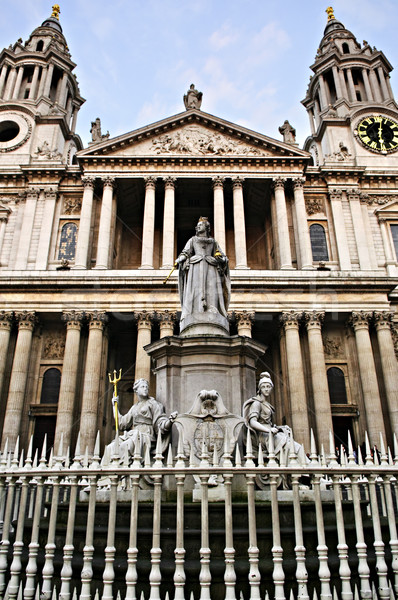 St. Paul's Cathedral London Stock photo © elenaphoto