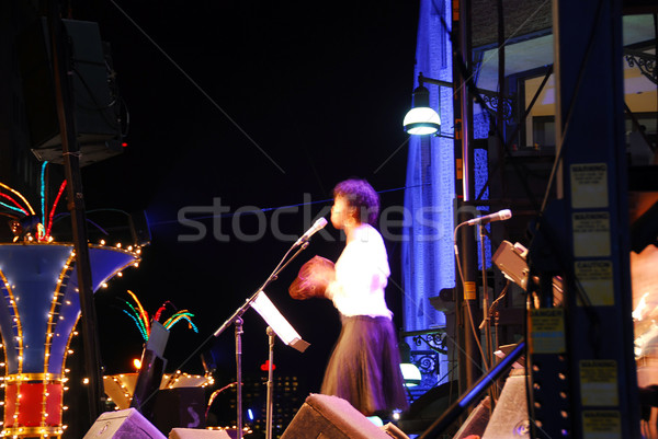 Dzsessz énekes szabadtér színpad tapsol kéz Stock fotó © elenaphoto