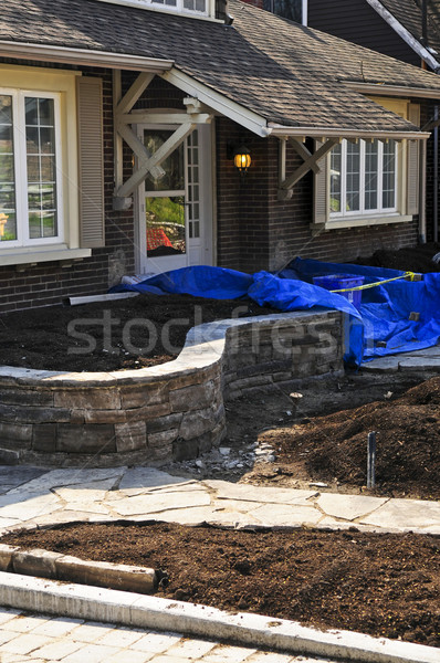 Tereprendezés munka haladás előkert ház otthon Stock fotó © elenaphoto