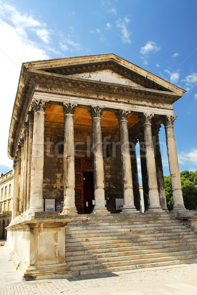 Roman temple in Nimes France Stock photo © elenaphoto
