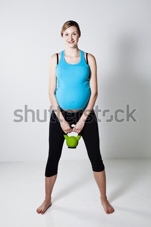 Femme enceinte jambe exercice [[stock_photo]] © ElinaManninen