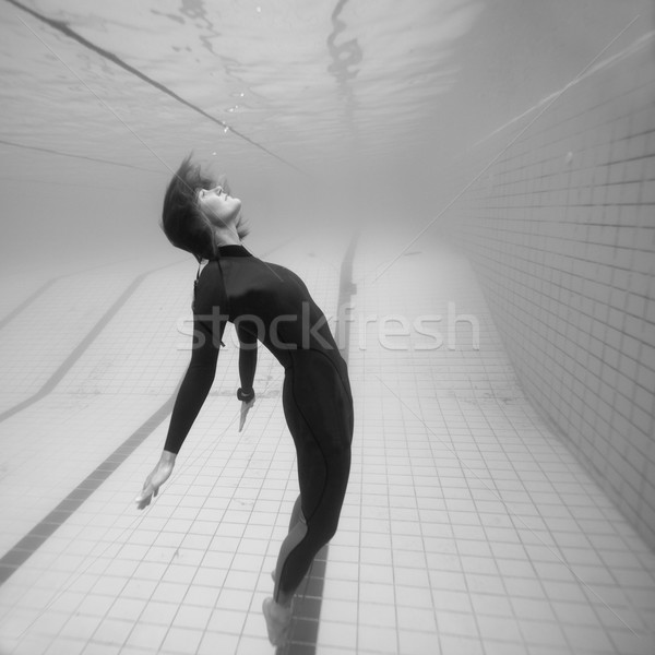 女性 ダイバー 中断 スペース 水中 黒白 ストックフォト © ElinaManninen
