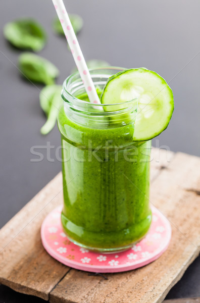 綠色冰沙 玻璃 新鮮 健康 食品 水果 商業照片 © ElinaManninen