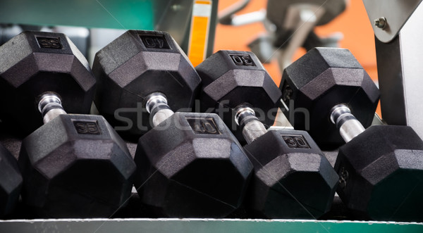 Néma fitnessz stúdió különböző súly klub Stock fotó © EllenSmile