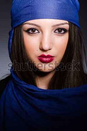 Moslim vrouw hoofddoek mode gelukkig achtergrond Stockfoto © Elnur