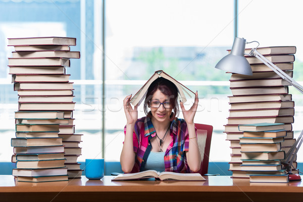 Jeunes Homme étudiant examens fille livres [[stock_photo]] © Elnur