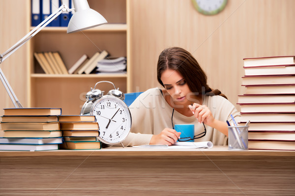 Stock foto: Jungen · Studenten · Universität · Prüfungen · Frau · Mädchen