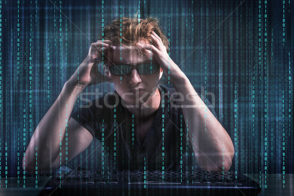 年輕 黑客 數字 安全 計算機 網絡 商業照片 © Elnur