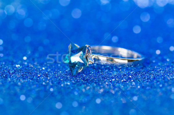 Foto stock: Jóias · anel · azul · fundo · cadeia · diamante
