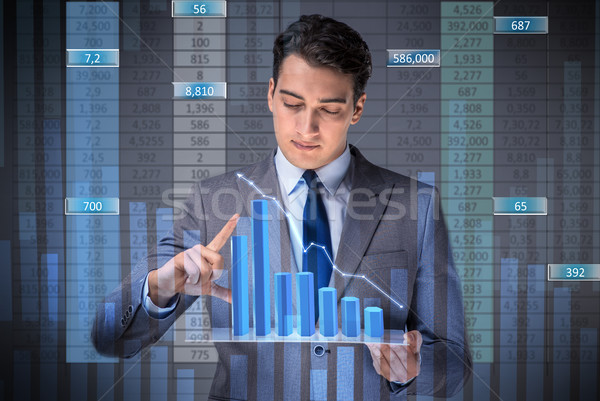 Férfi stock kereskedés üzletember üzlet pénz Stock fotó © Elnur
