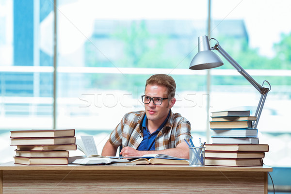 Jungen männlich Studenten High School Prüfungen Lächeln Stock foto © Elnur