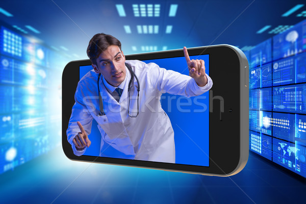 Médecin smartphone téléphone portable santé hôpital [[stock_photo]] © Elnur