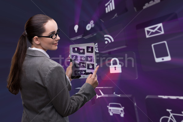 Stock fotó: Nő · tabletta · közösségi · hálózatok · üzlet · technológia · hálózat