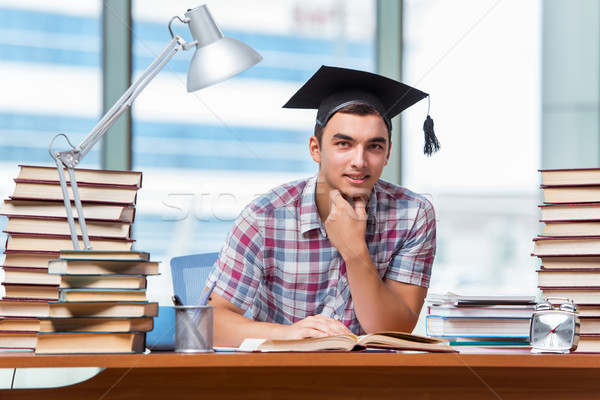 Stock fotó: Fiatalember · érettségi · vizsgák · főiskola · könyv · könyvek