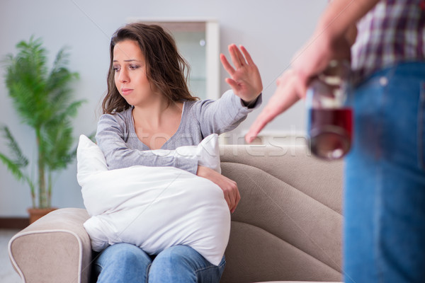 Foto stock: Violência · doméstica · família · argumento · bêbado · homem · mulheres