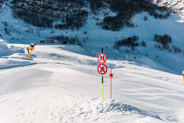 Danger sings on winter skiing resort Stock photo © Elnur