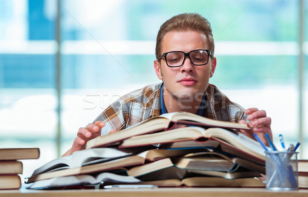 Jeunes Homme étudiant lycée examens livres [[stock_photo]] © Elnur