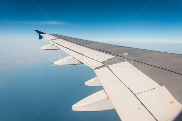 Aereo ala fuori finestra tecnologia blu Foto d'archivio © Elnur