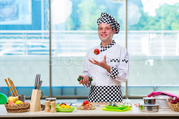 Mannelijke kok keuken voedsel hand Stockfoto © Elnur