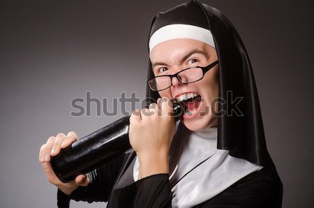 Człowiek zakonnica pistolet dziewczyna kościoła kultu Zdjęcia stock © Elnur