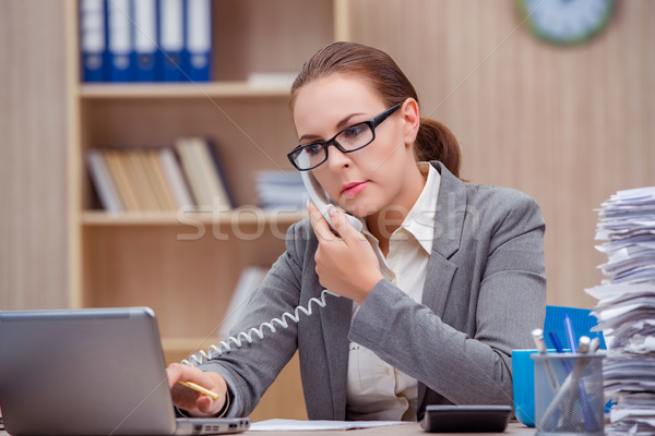Meşgul stresli kadın sekreter stres ofis Stok fotoğraf © Elnur