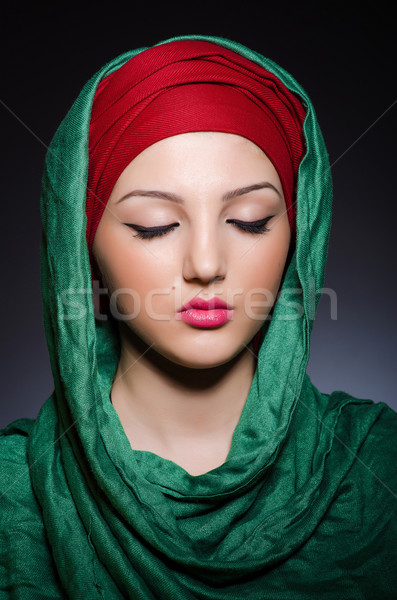 мусульманских женщину головной платок моде счастливым фон Сток-фото © Elnur