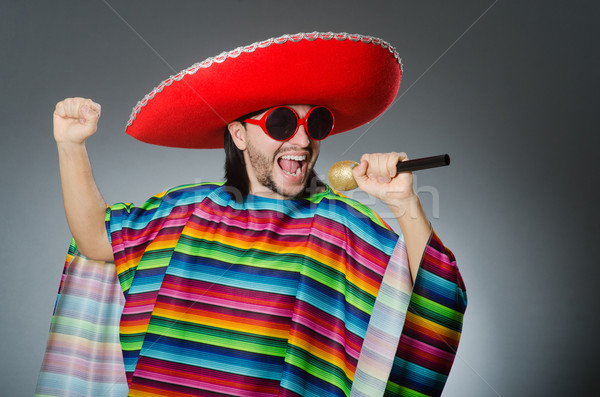 Hombre sombrero cantando canción fiesta Foto stock © Elnur