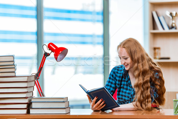 Jeunes Homme étudiant examens fille livres [[stock_photo]] © Elnur