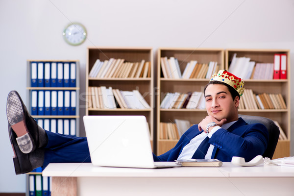 König Geschäftsmann arbeiten Büro Business Lächeln Stock foto © Elnur