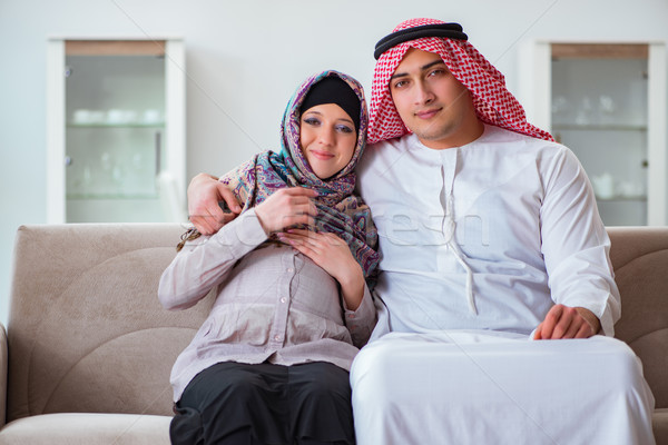 Stockfoto: Jonge · arab · moslim · familie · zwangere · vrouw