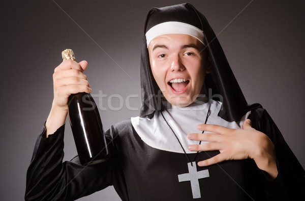 Funny Mann tragen Nonne Kleidung Frau Stock foto © Elnur