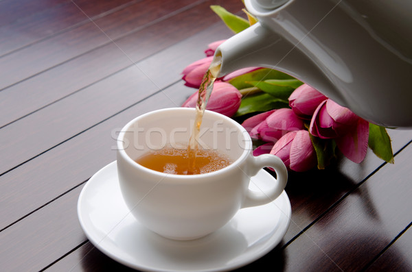 Ceaşcă ceai catering flori frunze sticlă Imagine de stoc © Elnur