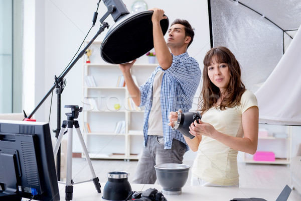 Młodych fotograf pracy Fotografia studio kobieta Zdjęcia stock © Elnur