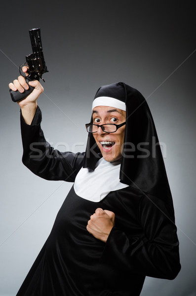 Férfi apáca kézifegyver lány templom istentisztelet Stock fotó © Elnur
